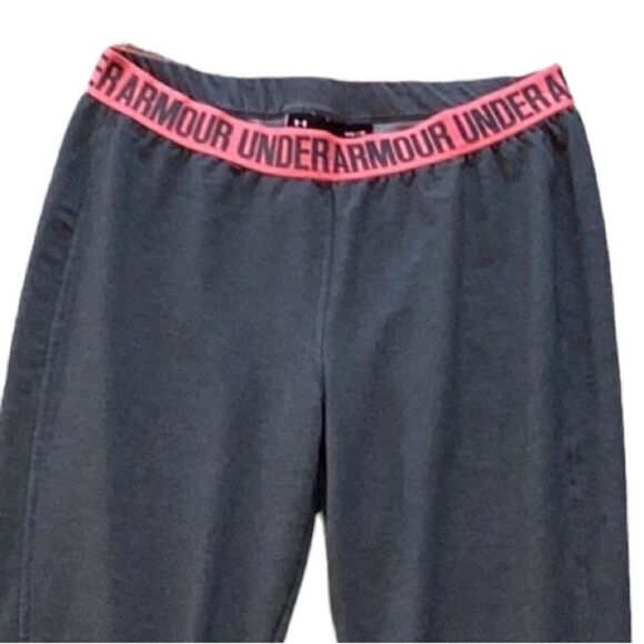 UNDER ARMOUR LOOSE CROPPED SWEAT PANTS GRAY WITH PINK WAISTLINE MEDIUM WOMENS - Picture 2 of 5